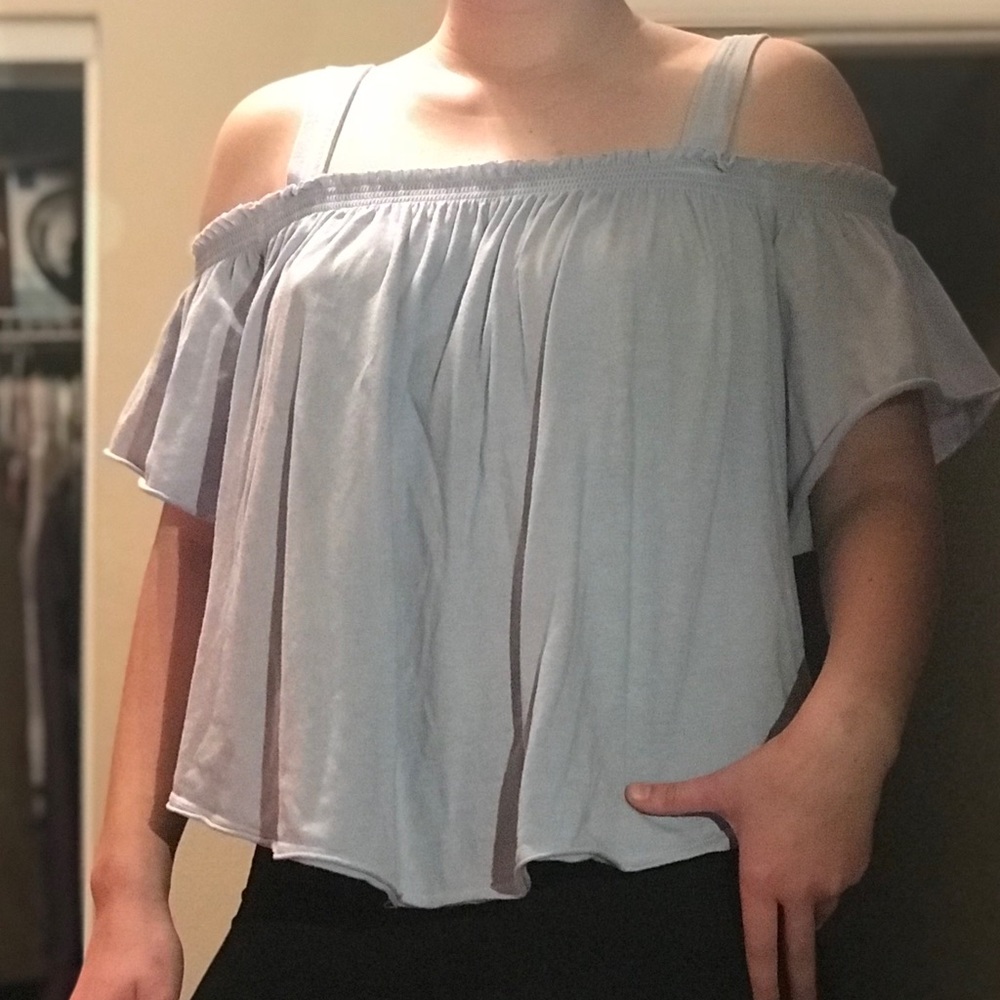 OFF THE SHOULDER LIGHT BLUE TOP